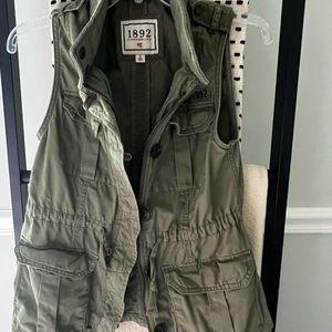 Abercrombie and Fitch Olive Green Utility Vest Size Small